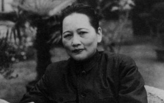 宋庆龄在1981年病逝后，并没有与孙中山先生合葬，而是安葬在上海，这已经让人意外