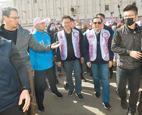 赵少康批马嫂“瞒着老公”申请辅助宣告？——你让马英九难堪，就是拆我的台基金会