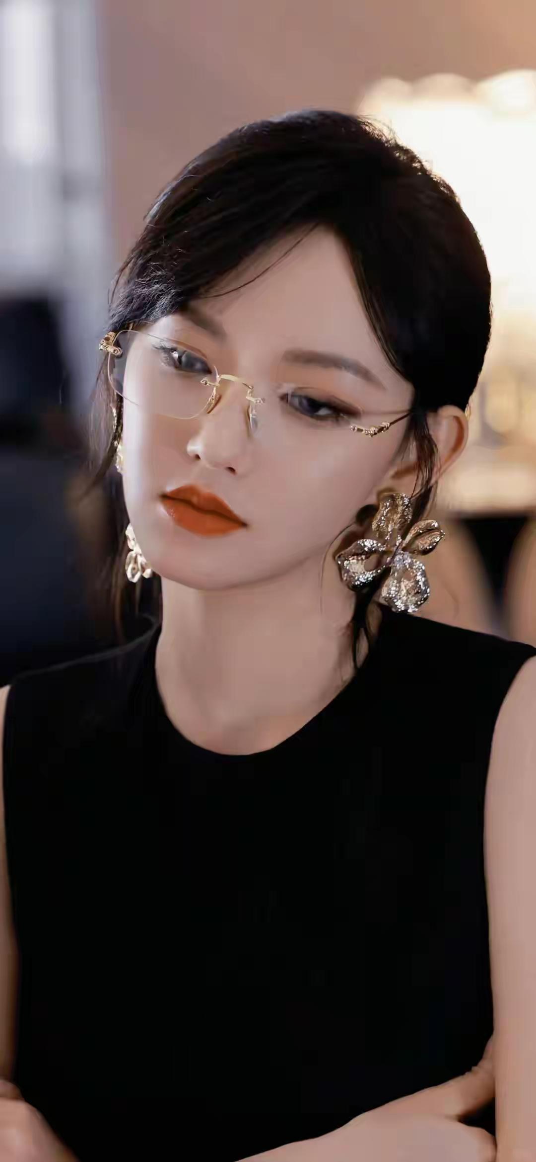 程潇可爱多一点，干爽多一点