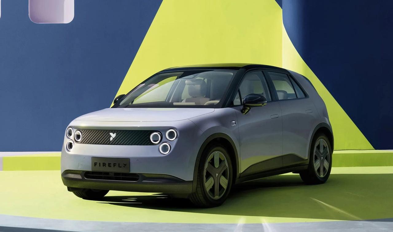 蔚来萤火虫原创设计，点亮城市新风景萤火虫，是蔚来献给城市的一份灵动礼物。它用原创