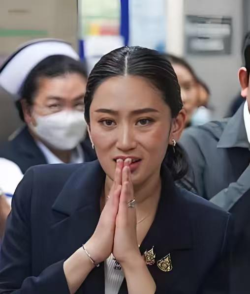 佩通坦的机会可能来了，如果泰国这次把洪森父子给赶下台，那么佩通坦就有可能东山再起