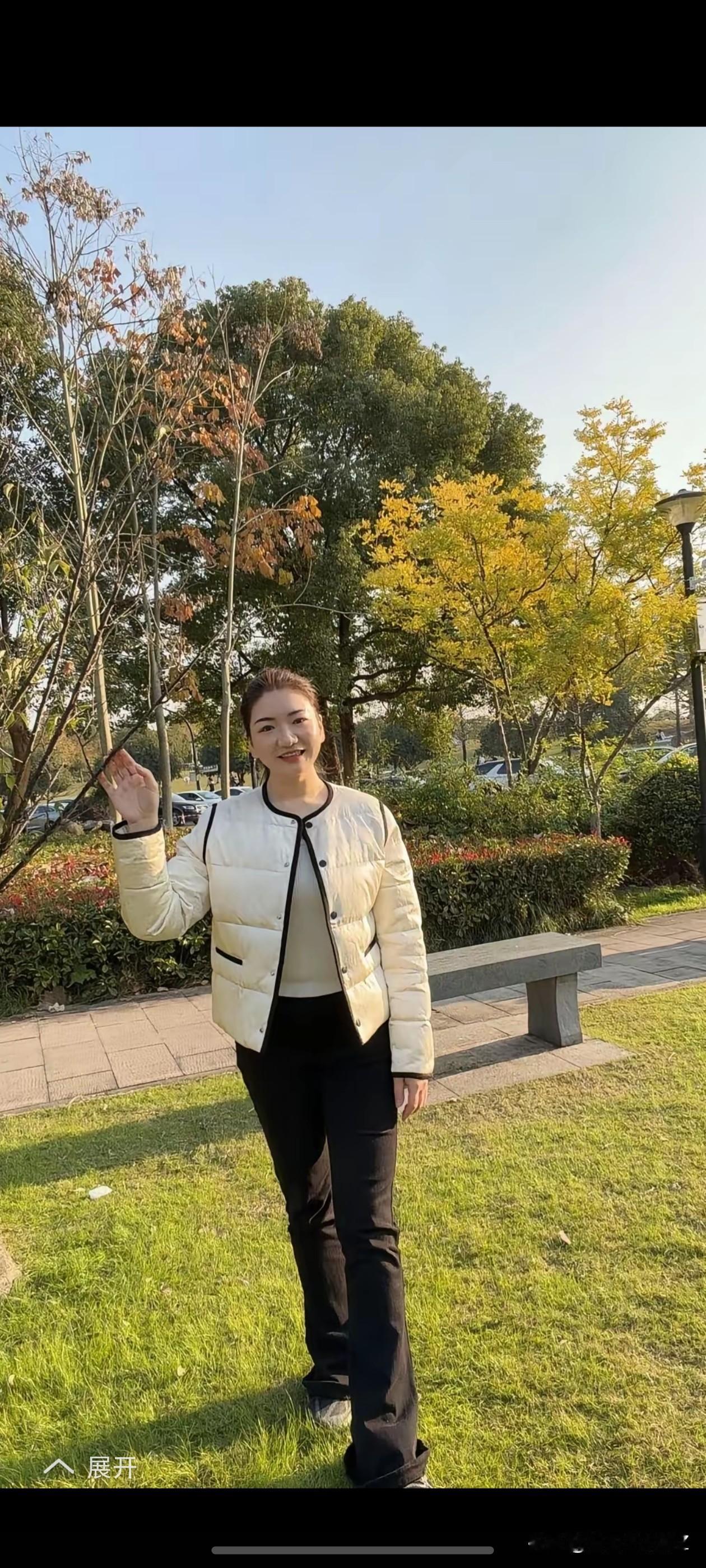 晒晒相册里的赏秋天花板唯美千年古银杏树风采周末最舒服的姿态