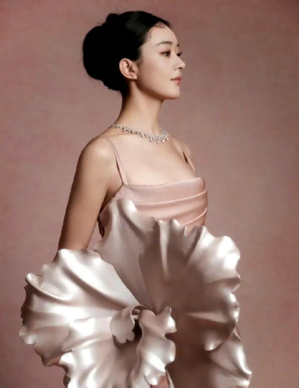 赵丽颖和宝格丽的合作非常失败？