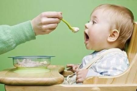 科学育儿——宝宝的营养摄入不只有奶, 添加辅食必不可少