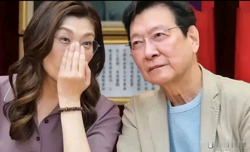 从激烈交锋到同台言欢，赵少康一句本来就是好朋友能否化解与郑丽文的旧隙？蓝委罗