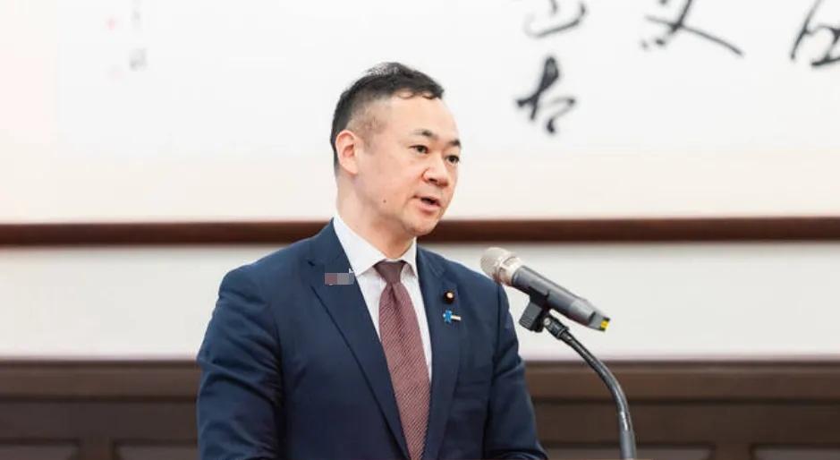 正在窜访台湾的日本众议员、前日本法务大臣铃木馨佑今天（12月23日）会见赖清德时