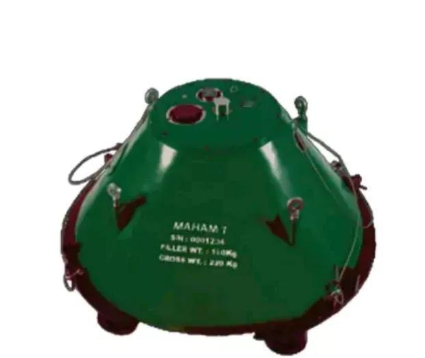 美军正在霍尔木兹海峡排雷据《纽约时报》消息，美国中央司令部4月19日透露，为