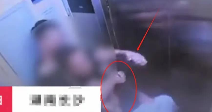 湖南长沙的这个醉汉又成功地惹怒了全国人民！！长沙某小区，一名11岁的女孩独自