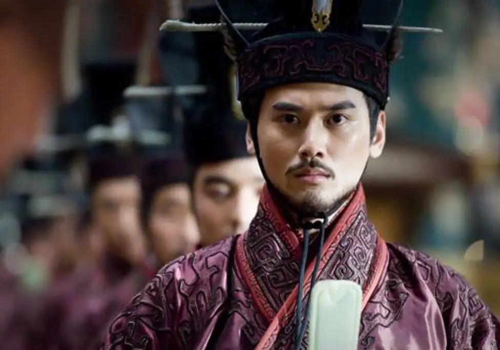 千古问对之五：董宣硬刚光武帝。东汉，洛阳令董宣因依法处死湖阳公主犯法的家奴，