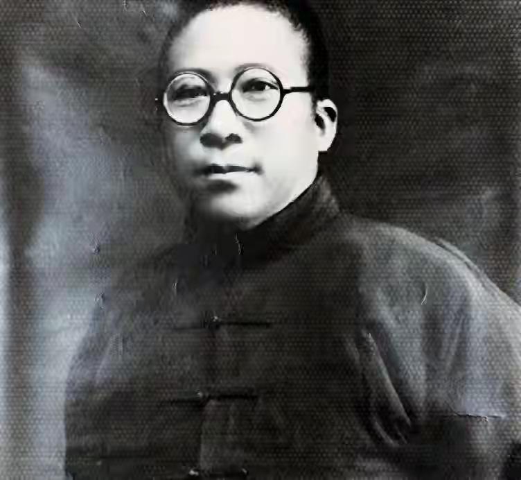 杨虎城17路军只有6万人，为什么他可以当二级上将？17路军是第7军？很多人一