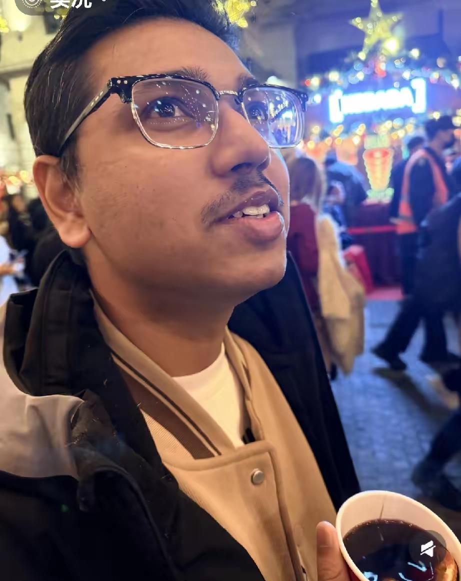 无知的印度人：🥲🥲很多印度人在接受采访时，满脸得意地说：我们来