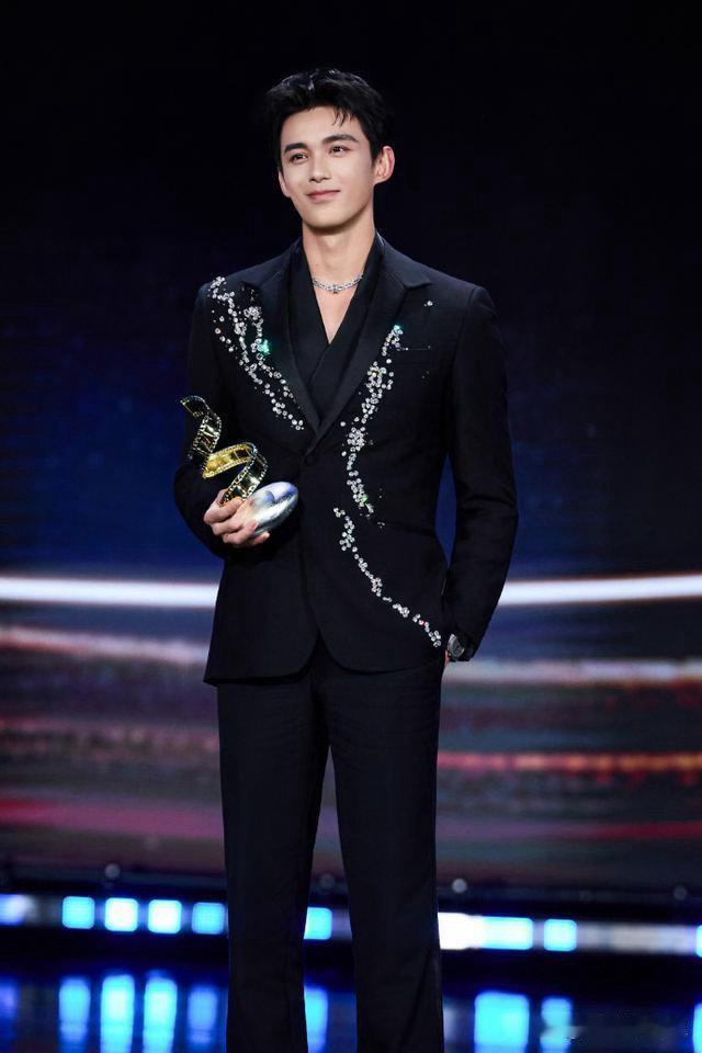 2026内娱95后男星格局彻底洗牌🔥赛道内卷白热化丁禹兮《南部档案》双人格演技