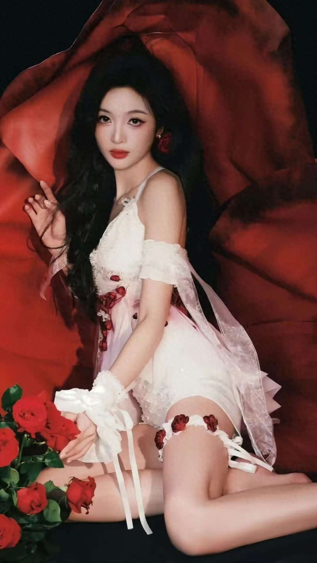 吴宣仪光脚写真，美的不讲道理