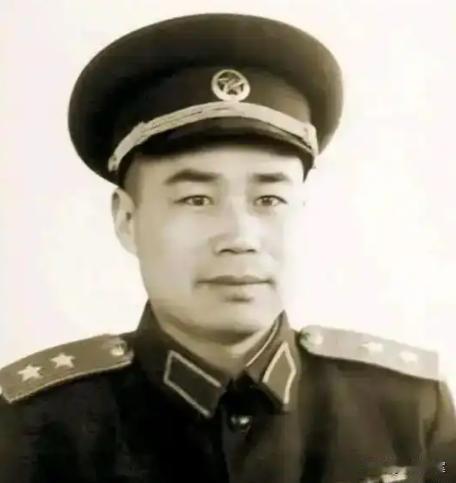 1943年，王近山不顾上级命令，带人截击日军13辆卡车，统计战果时他愣住了：12