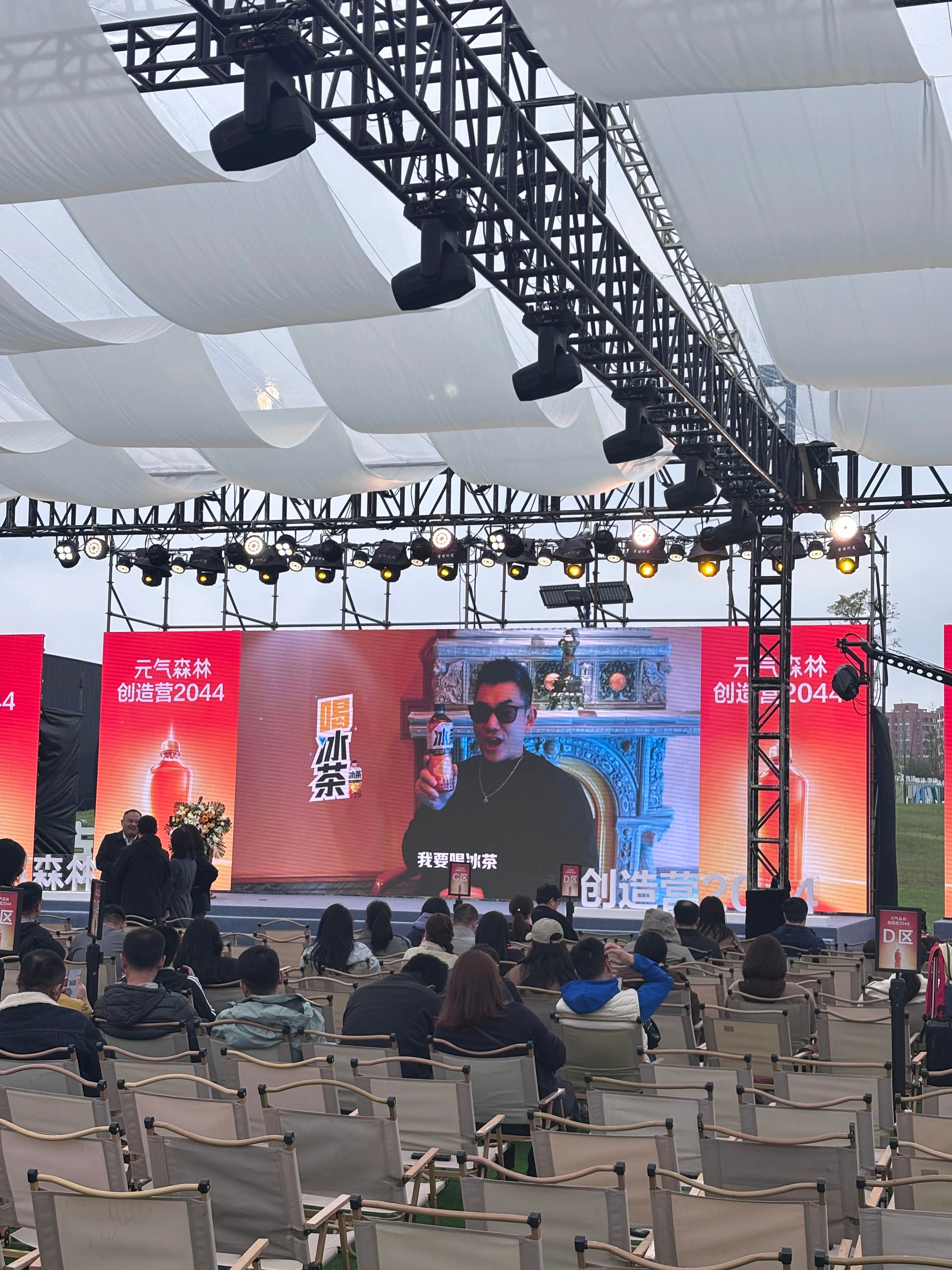 别人家的KPI是零失误，这家的KPI是你敢不敢试试？这家公司允许年轻人把工作搞砸