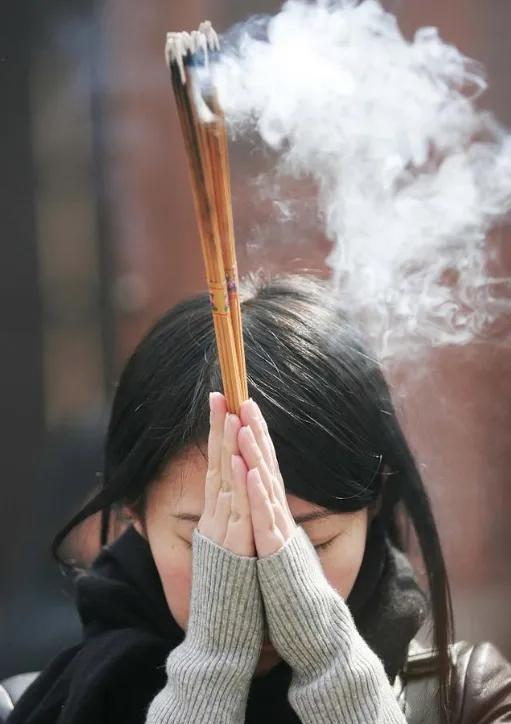 声明一个问题谈对象，不用看自己是什么日主，就专门去找相合的日主，这种想法大错特错