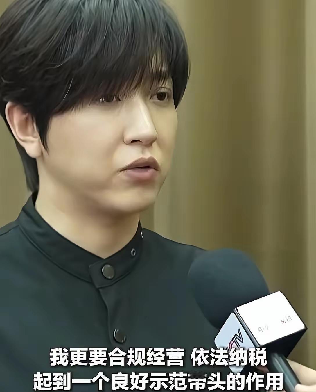 面相藏人品，细节见人心，这话放在白冰身上，真的让人不得不信。很早之前就有网