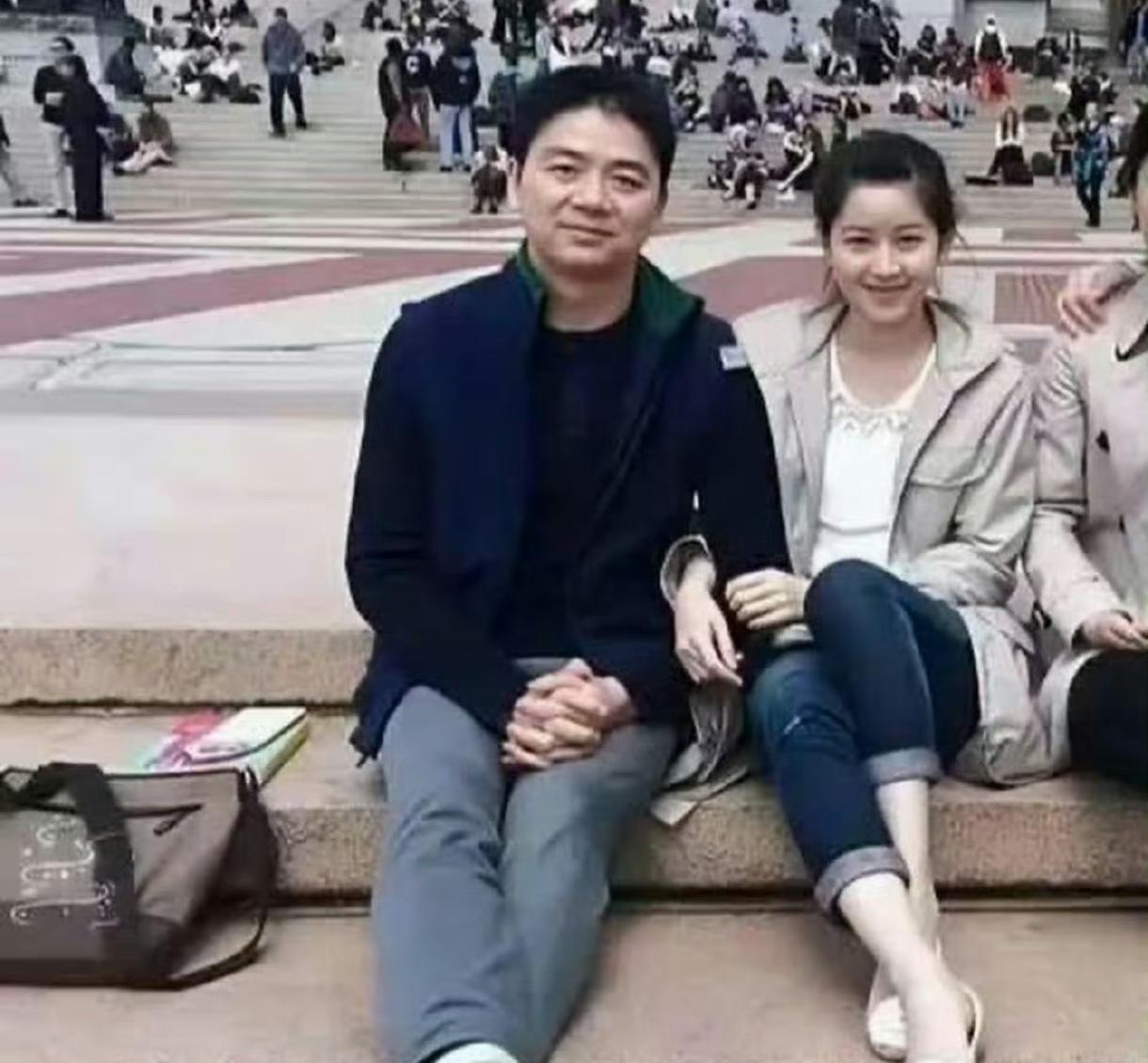 很有深意的一段话:别纵容，任何人对爱人说三道四，要记牢：你的伴侣，轮不到