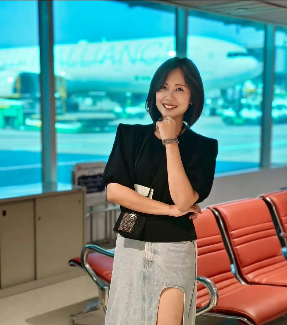 中天小姐姐要羡煞馆长了中天小姐姐来北京了！8月19日中午12点35分，她顺利到