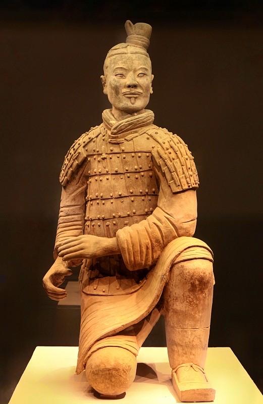 夏日生活打卡季兵马俑最大的传奇是什么?兵马俑最大的传奇，是1974年陕西农民抗旱