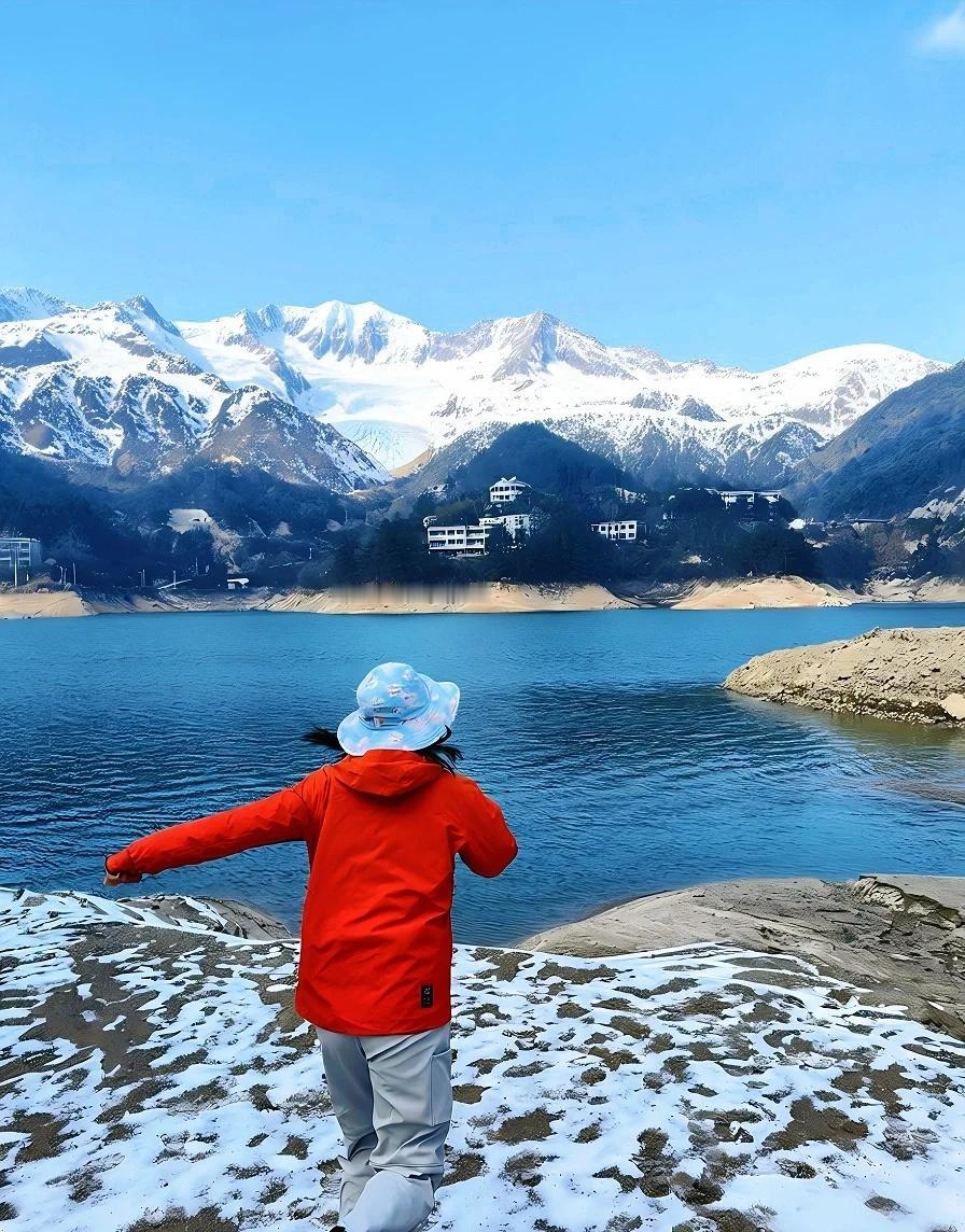 挖到宝了！湖北版雨崩🔵武汉自驾2h直达家人们，谁懂！🏔云中冰湖[比心]雨崩