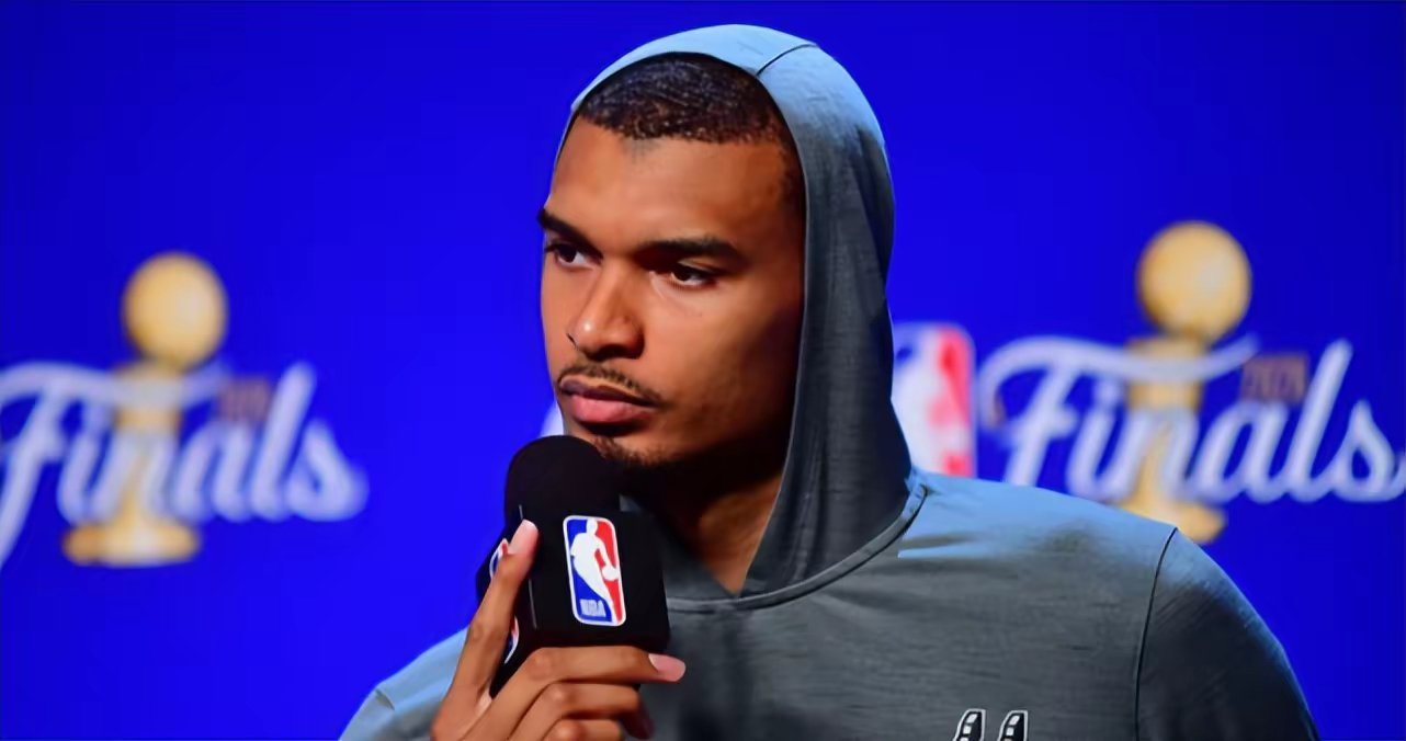 NBA被翻盘一小时后，马刺传来好消息！文班亚马：不要互相指责29分领先被追平的那