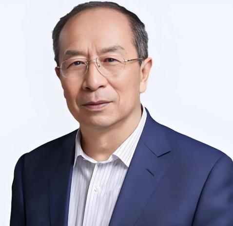 中国绝不开第一枪！网上流传着一段署名金一南教授的话：“若不是1988年陈伟文将军