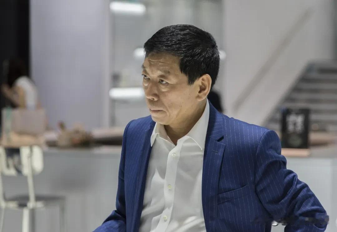 长城汽车在海外为什么受欢迎?魏建军撕开“堆料卷价”真相，国产电车得谢这盆冷水？！