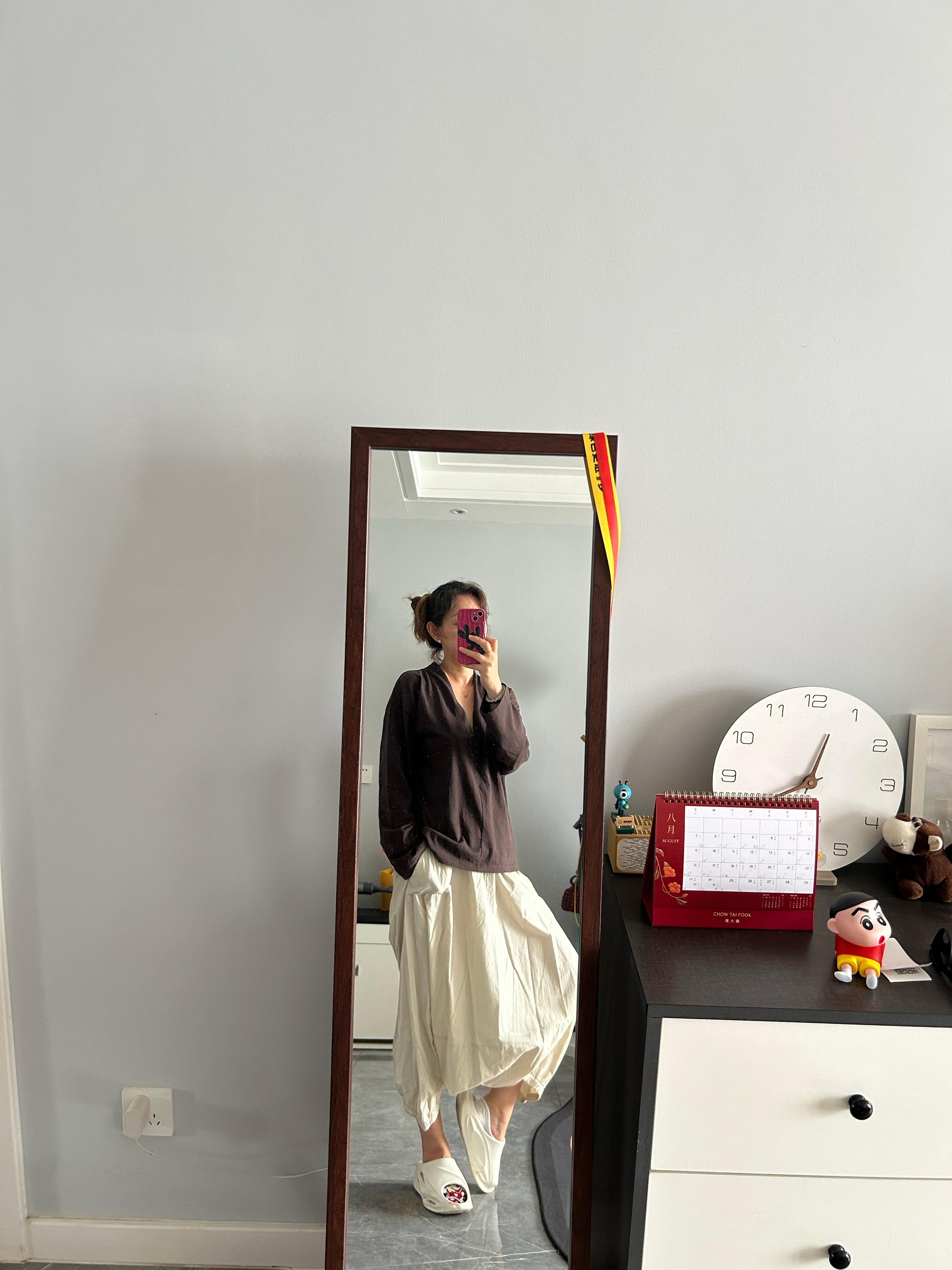 不要打听我，直接问我…原来只有我上班在乱穿​​​