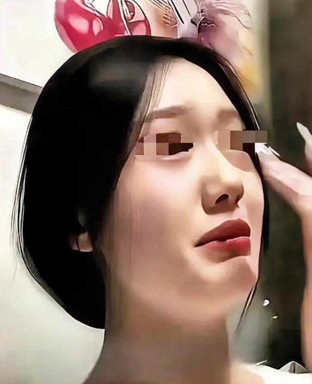 “泪目”苏州一位颜值出众的姑娘，和男友谈了七年，男友洗袜子、洗内裤、买卫生巾，