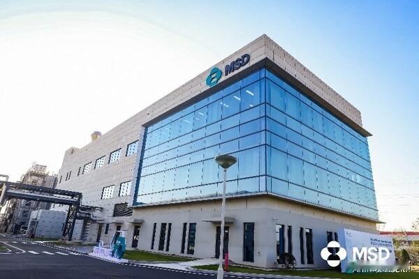 默沙东（MSD，在美国和加拿大称为默克）当年进入中国市场的过程可以概括为：以技术