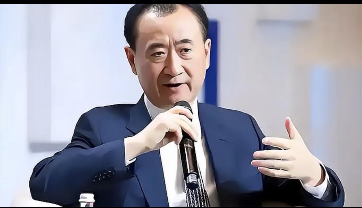 王健林“割肉”48座万达广场后，限高令下的万达困局，藏着3个扎心真相谁能想