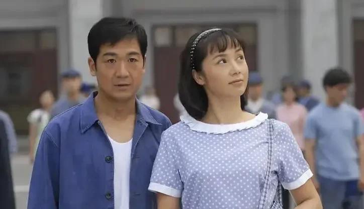 演员张国立说：“当年接到《金婚》剧组的邀请，让我出演男主角佟志，刚开始我是拒绝的
