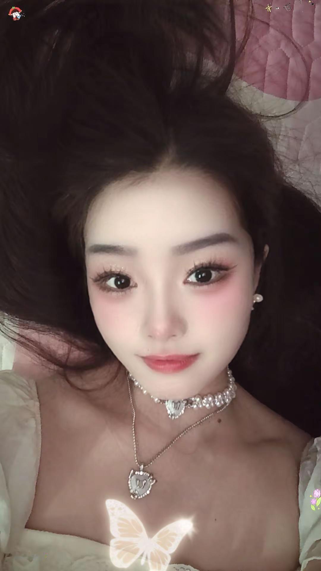 人和人之间永远都无法共情就好像你有你的为难我有我的失望。
