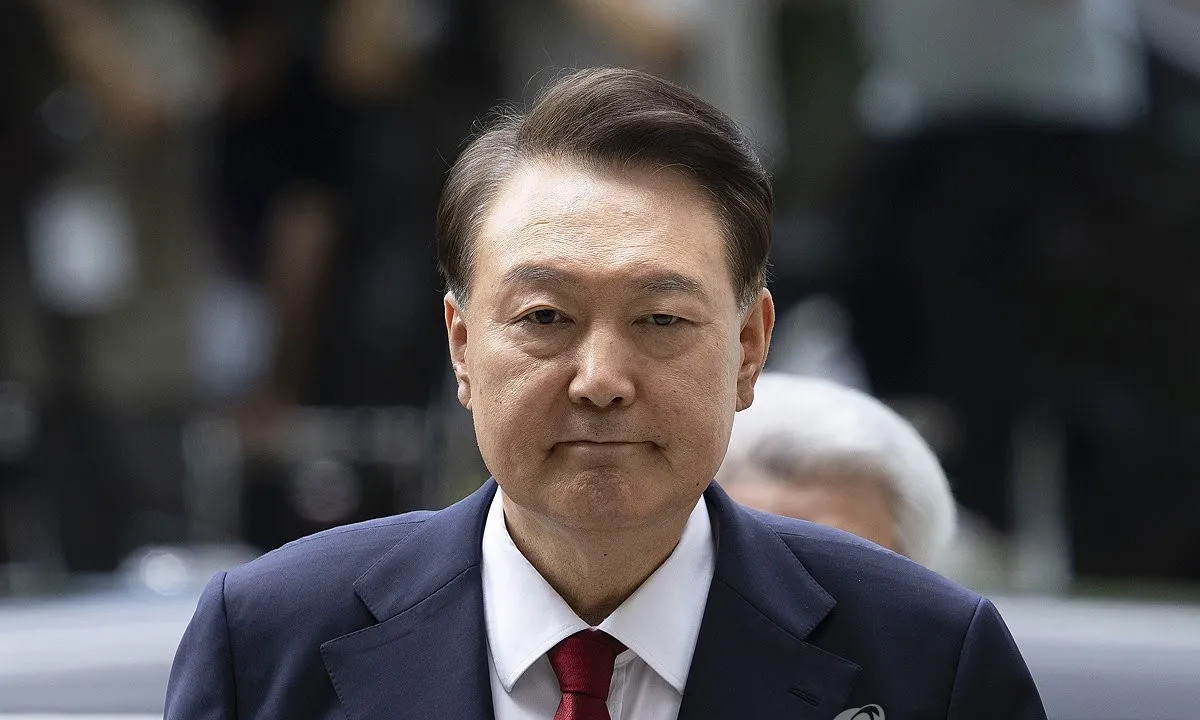 尹锡悦又进监狱了，这次热惨了！韩国前总统尹锡悦又被抓进去