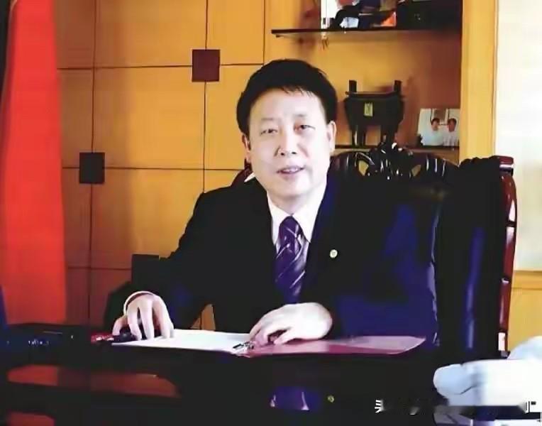 离谱至极！受过处分仍不知悔改，湖南这位银行行长屡教不改！8月24日，中纪委发