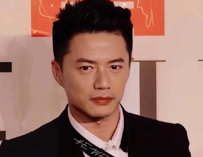 天啊，以前只知道段奕宏是一个低调好演员现在才知道，他的名字竟然有着这么大的含