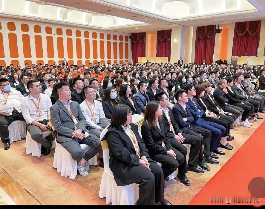 国企对“干部年轻化”的反思：盲目推行干部年轻化，会造成很多问题。现在有些单位