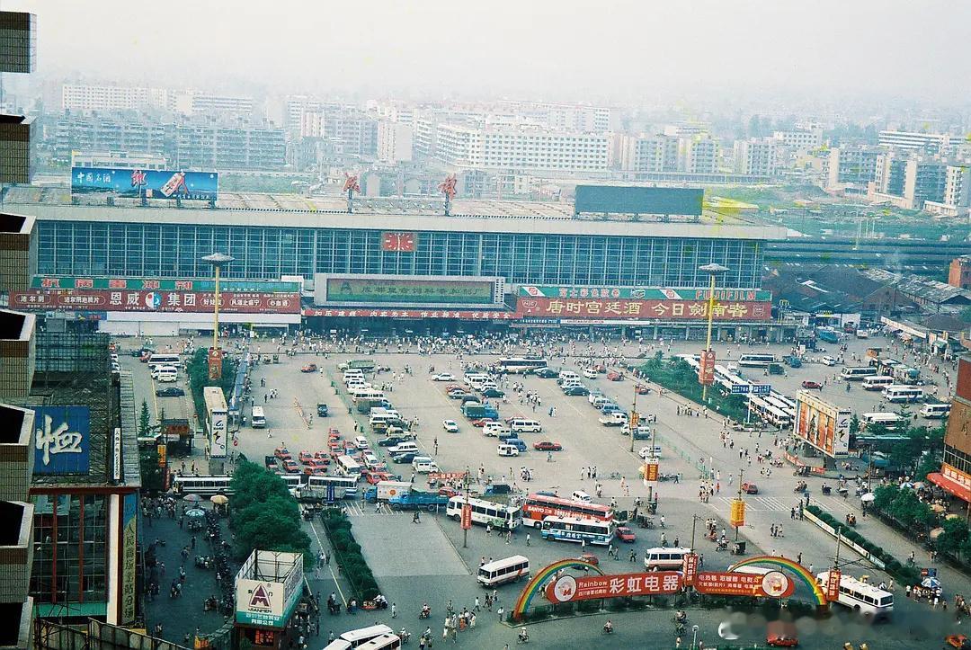 1996年，成都北站
