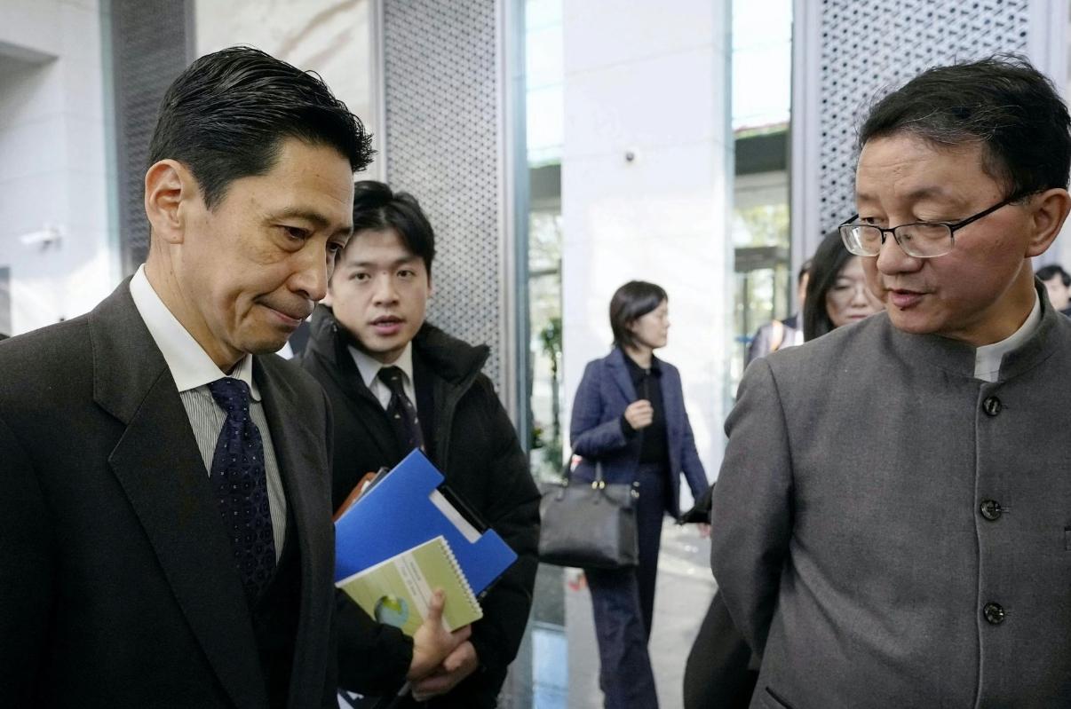 日本这次，是真的没反应过来。第一道制裁令刚出来，外界几乎一致的判断是：日本一