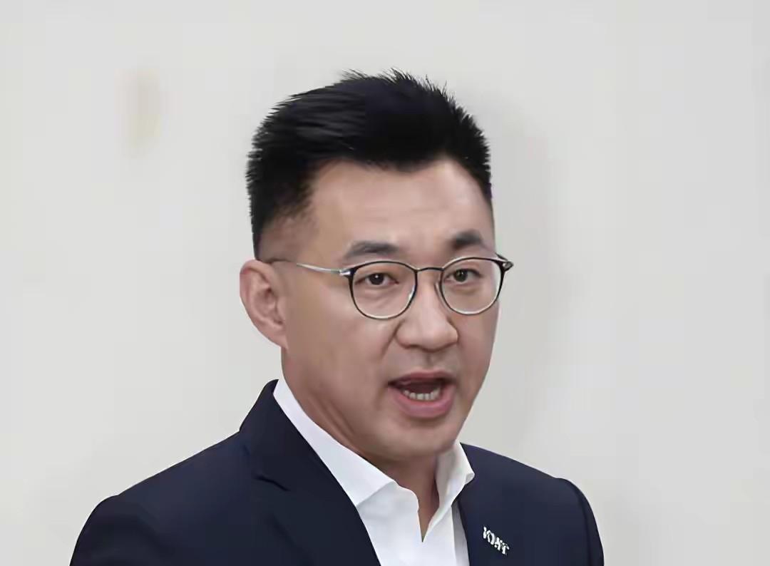 江启臣再度上演“内斗”戏台上的“醒世恒言”。近来，国民党支持率略升，从21.9%