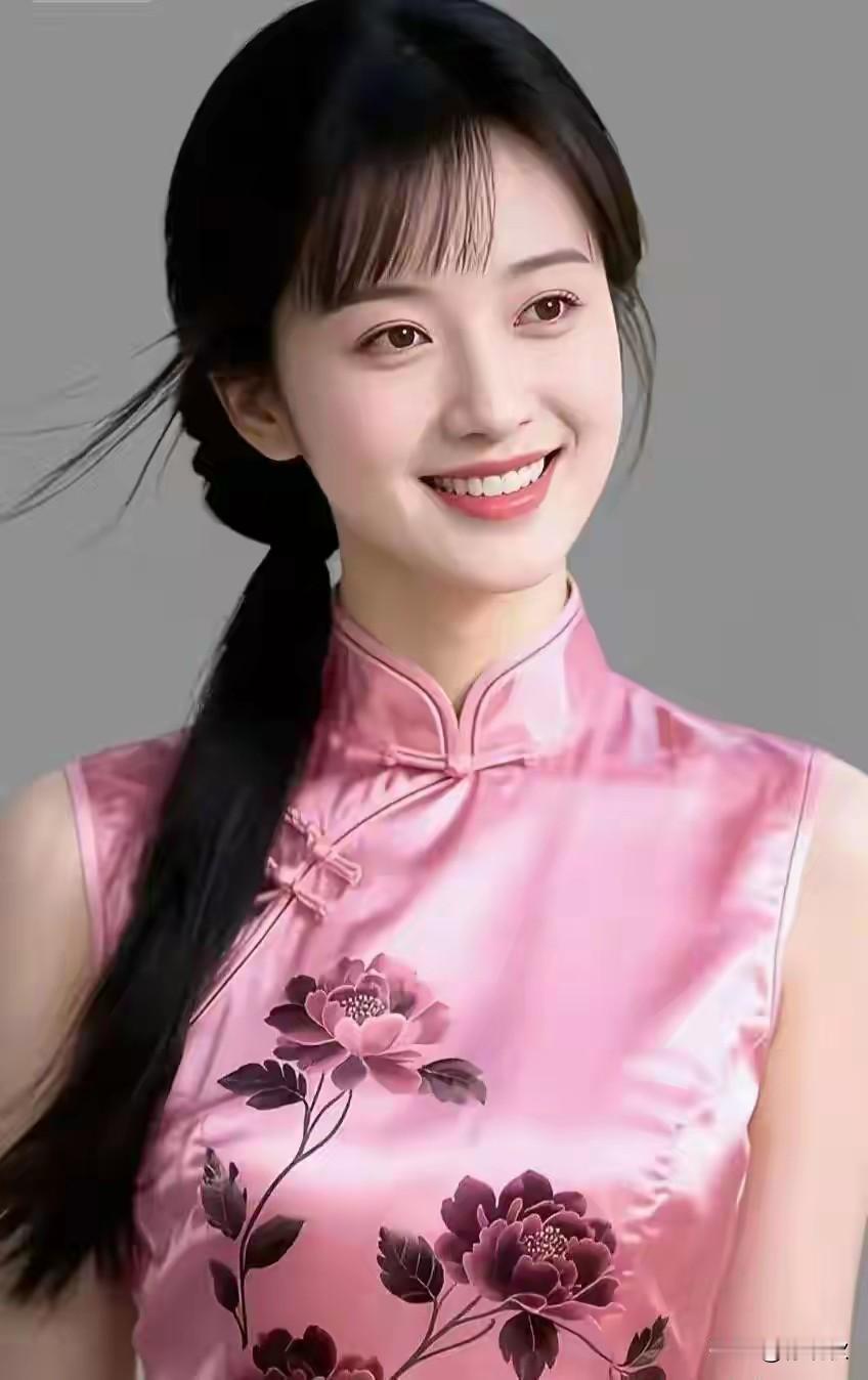 绣牡丹花，粉色旗袍出水芙蓉，千姿百态明眸皓齿，美若冠玉秀色可餐，雍容华贵