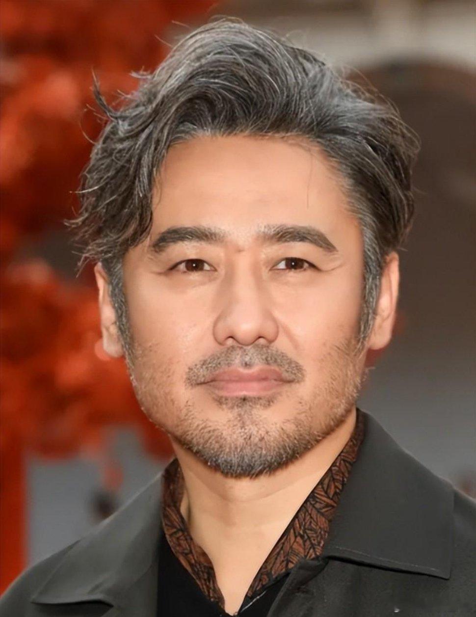 吴秀波为什么非要和小三“同归于尽”？真相不是狠，是实在被逼急了。第一次分手费：6