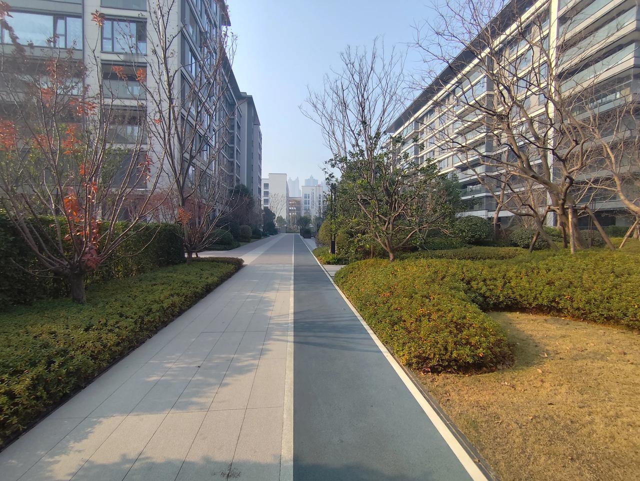 长沙买房改善选洋房还是大平层?看大家总么理解，有的人喜欢江景，喜欢开阔，大平层的