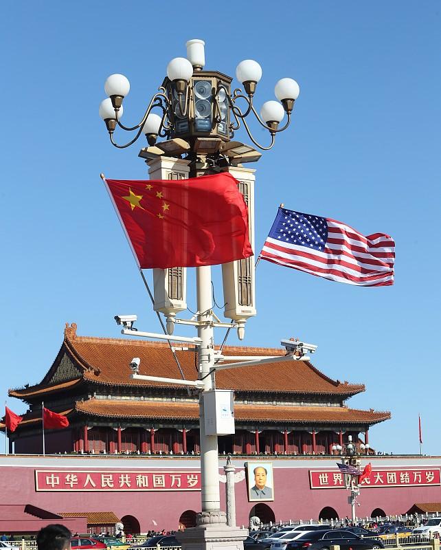 中国从来没给自己扣过超级大国的帽子，一直踏踏实实以发展中国家自居，但把全球13项