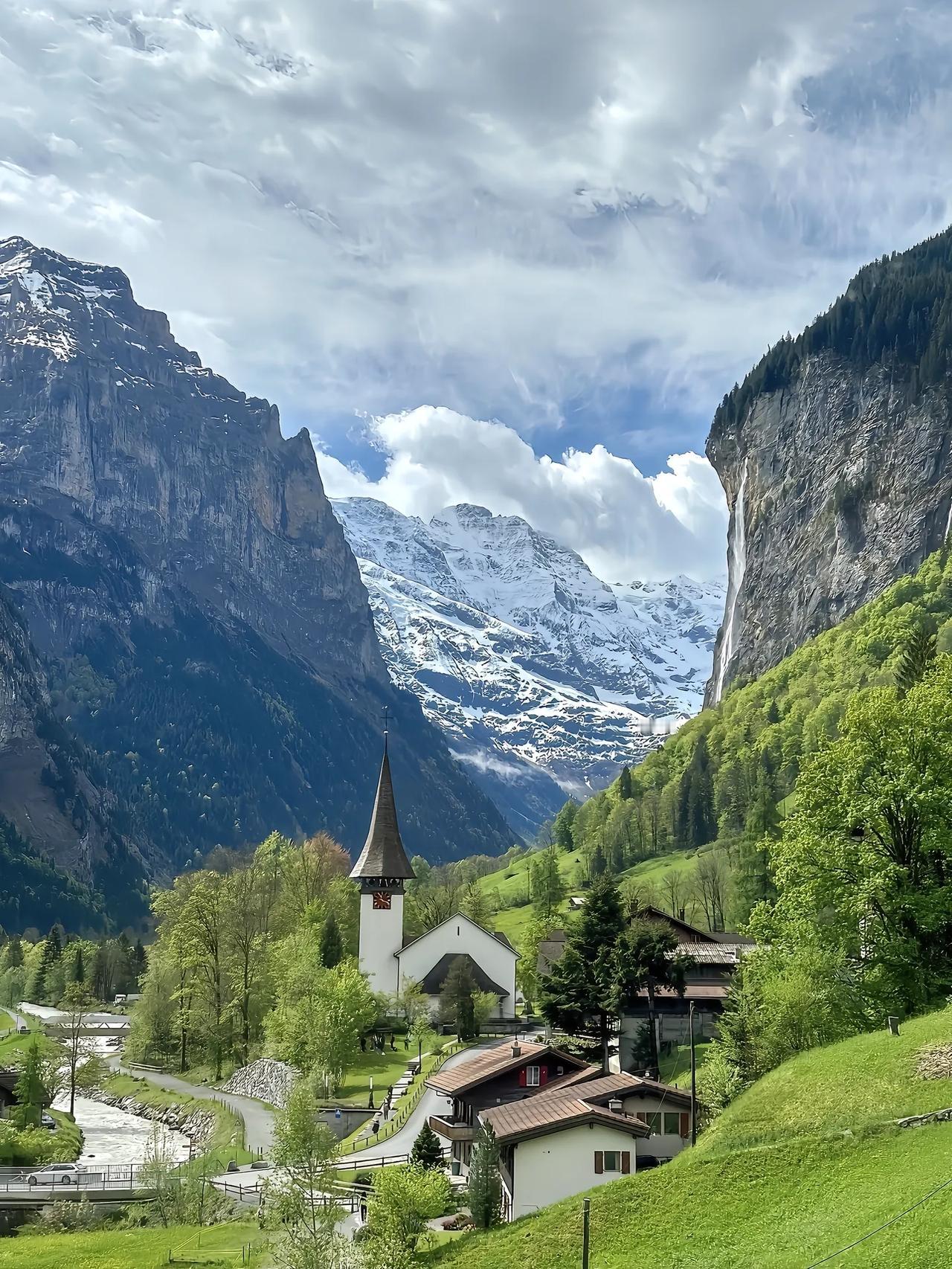 遇到了两个家长，一个家长跟我聊天大概在5分钟之内就把孩子的事情落实下去了，明