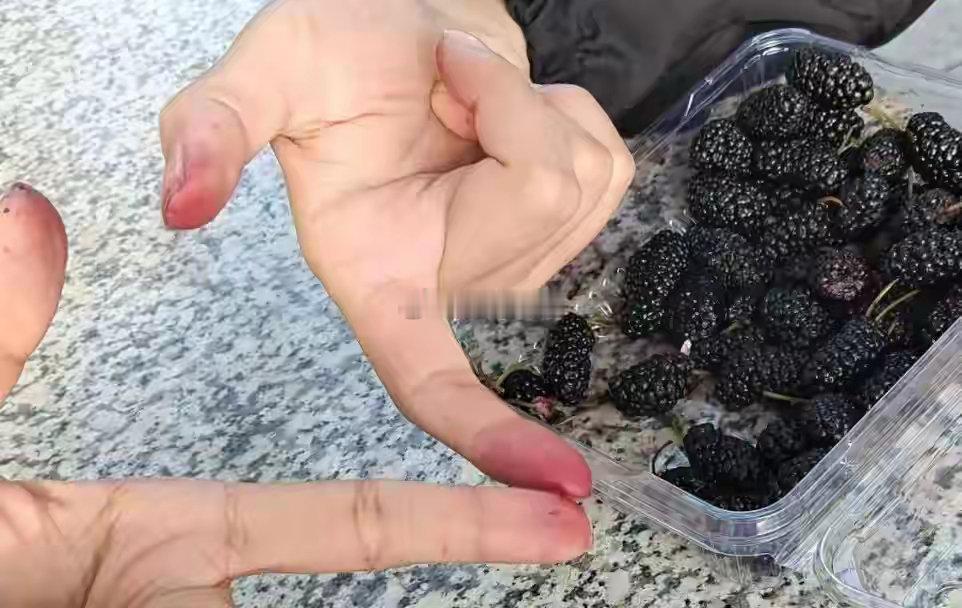 金牛座的人以他们的稳定性和忠诚度而闻名。在爱情中通常会表现出极大的耐心和坚定，更