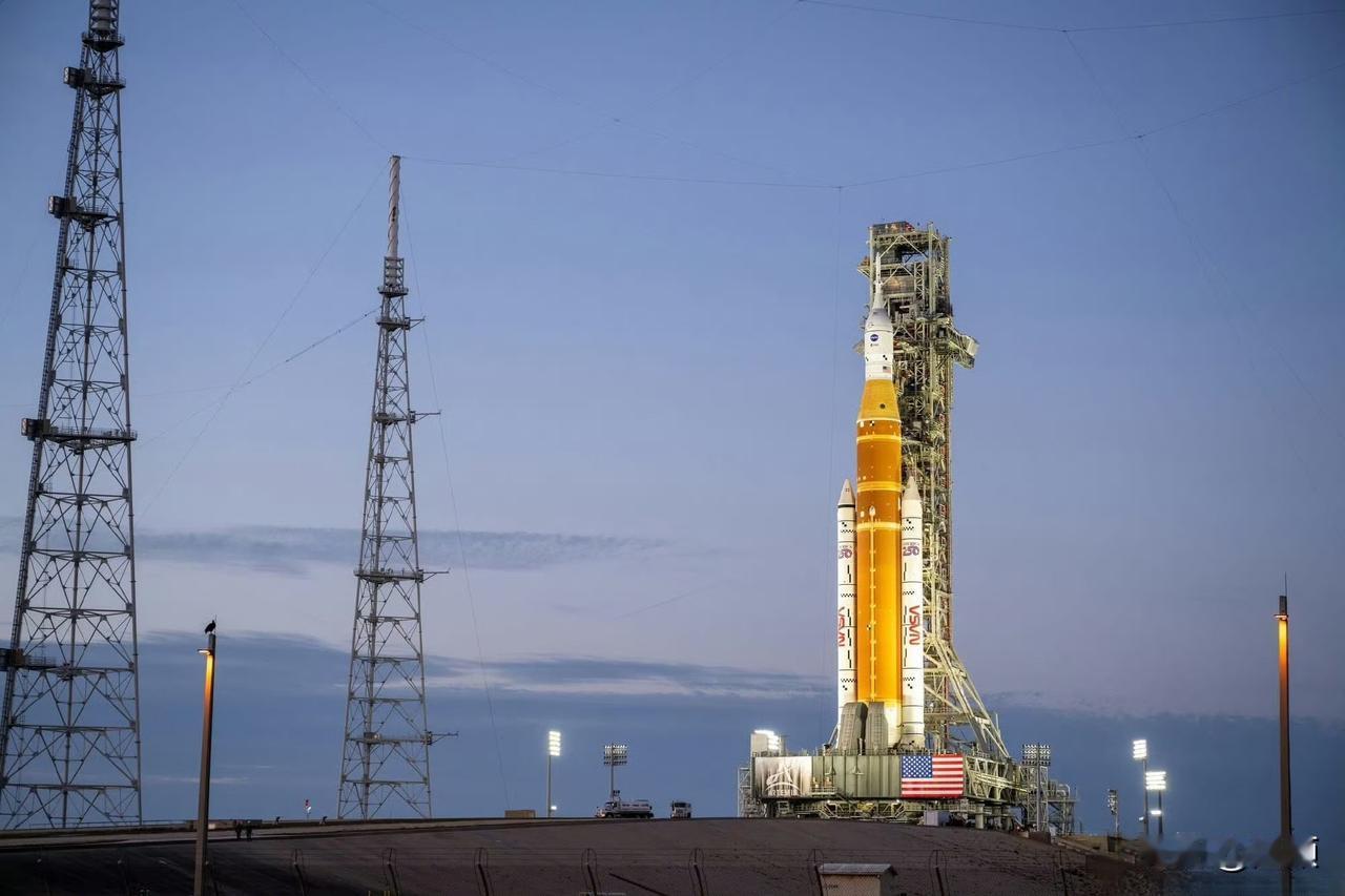 实锤！NASA阿耳忒弥斯2号载人绕月任务再推迟。因SLS火箭低温上面级氦气供应