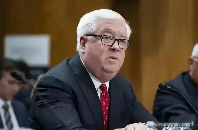 美国驻日本大使格拉斯（11月15日晚）发文写道：“​看来圣诞节提前到来了。感谢中