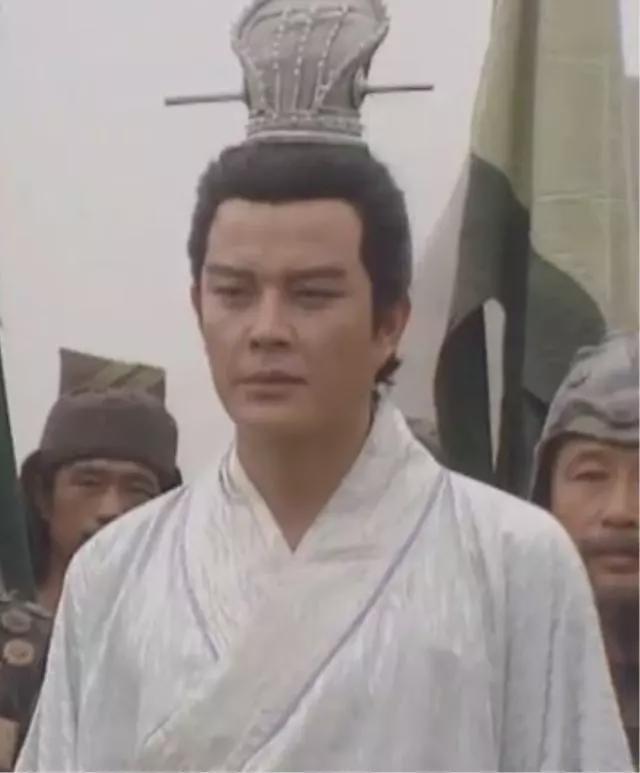 三国里被严重误解的人——周瑜！很多人以为他心胸狭窄、被诸葛亮气死，正史里完全